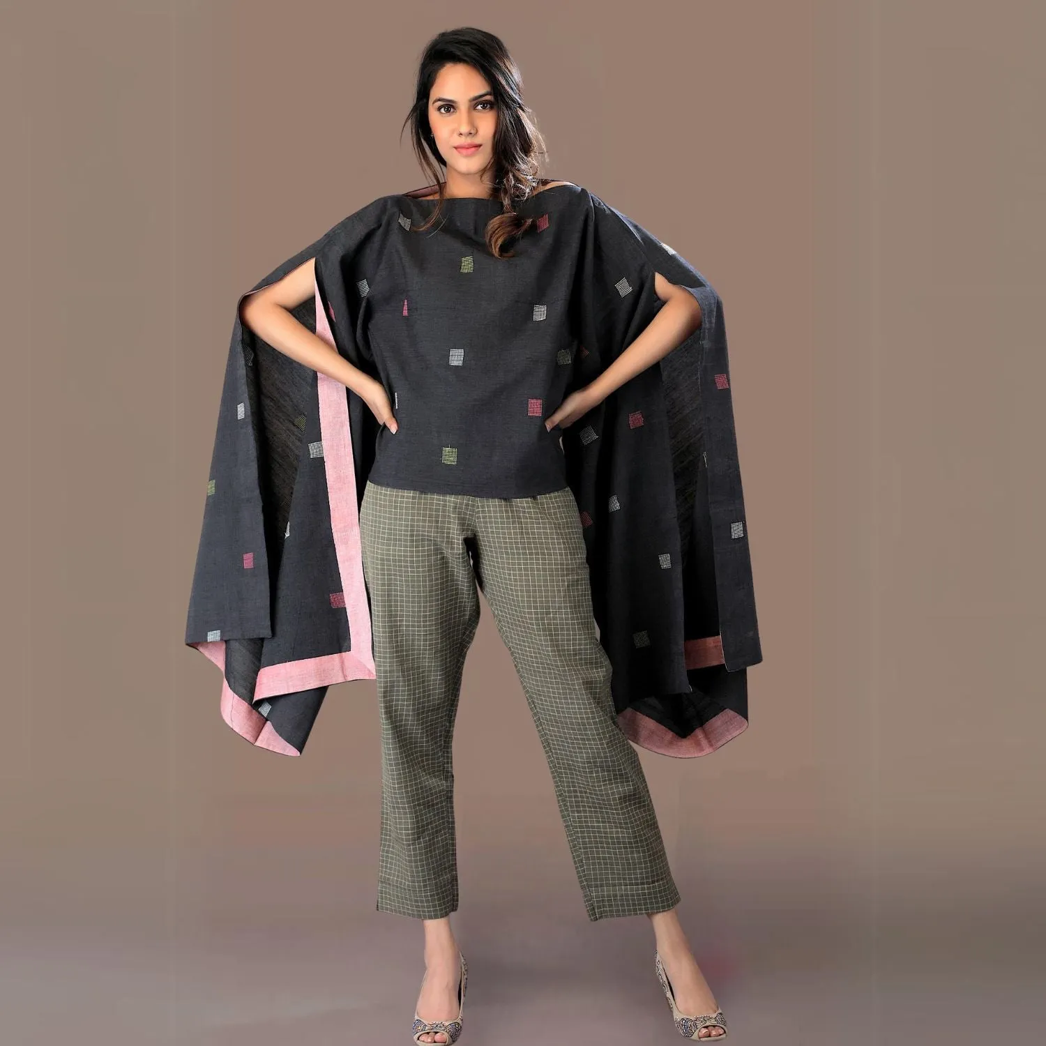 Bettle Extended Sleeve Cotton Top | Snazzy Design | Charcoal Grey