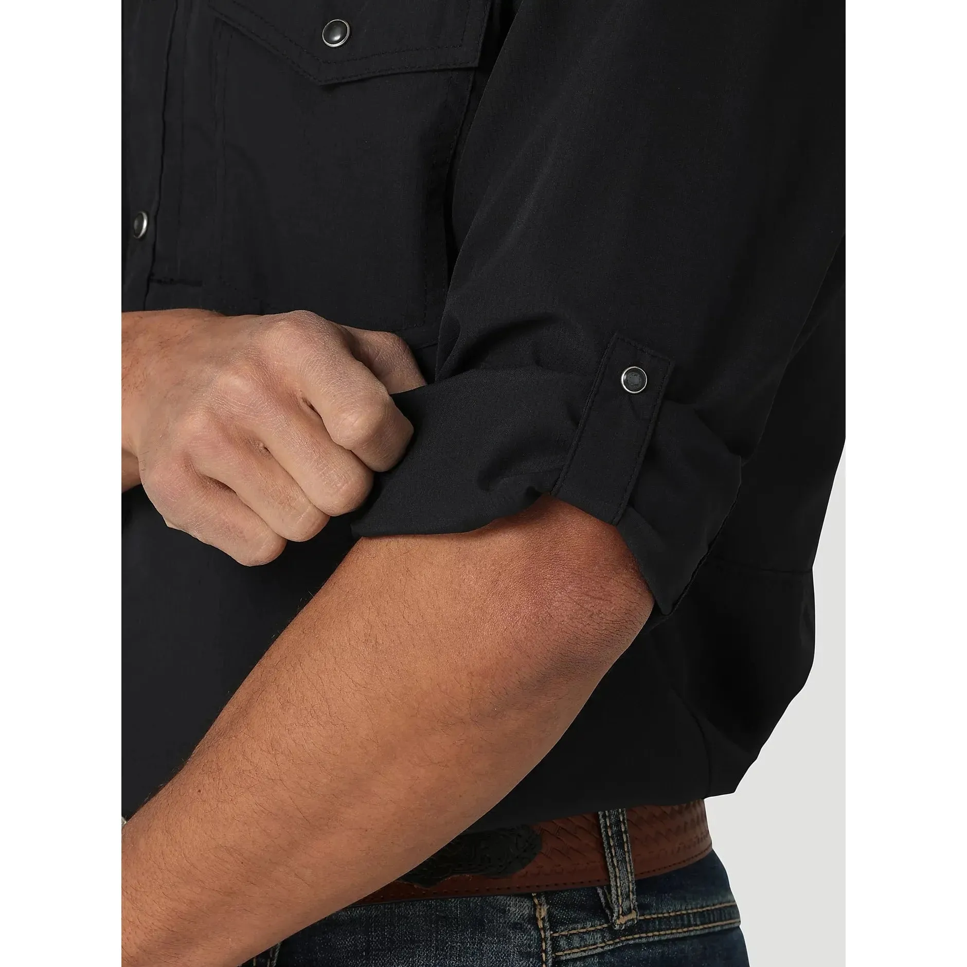 Men's Wrangler Performance Snap Long Sleeve Solid Shirt 112323744
