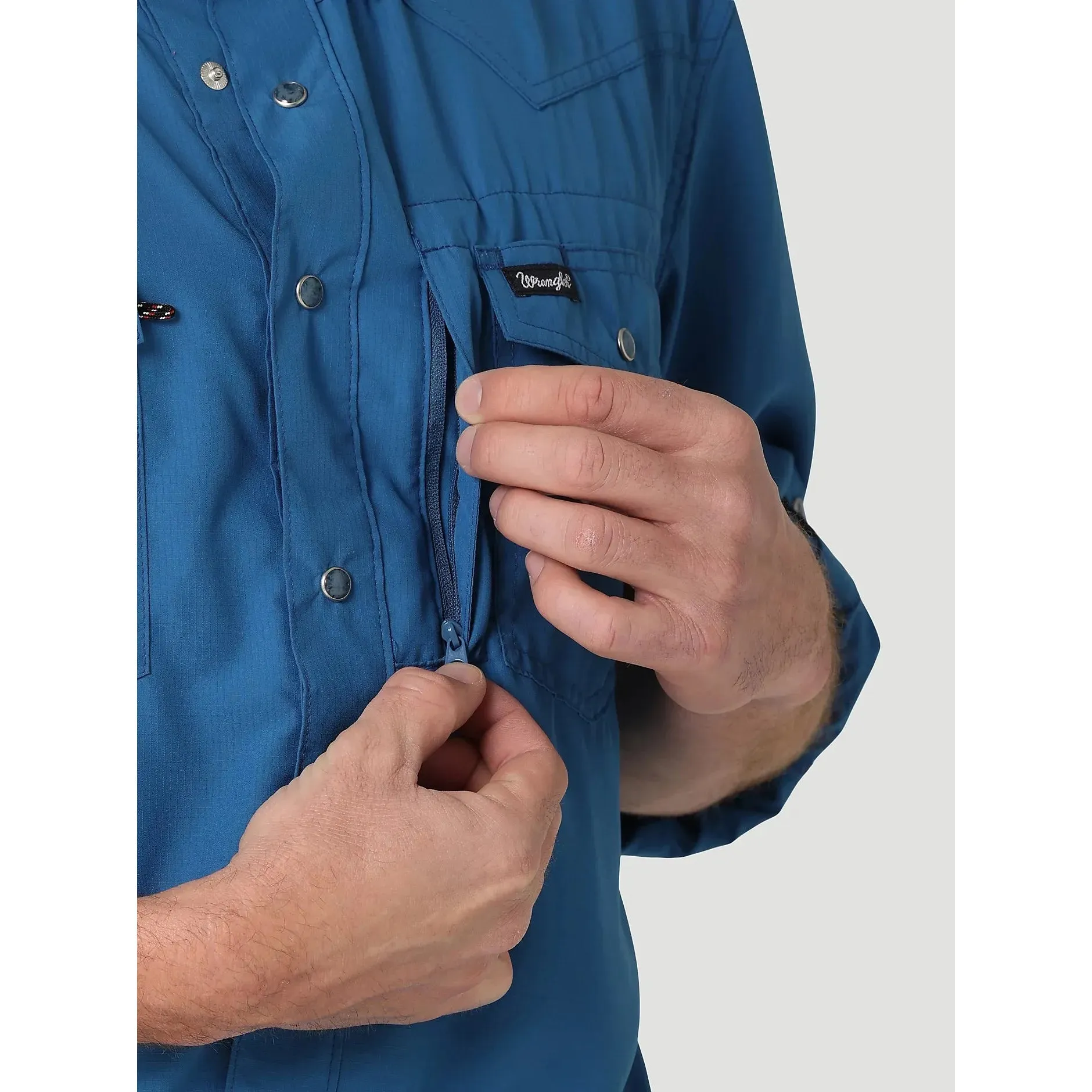 Men's Wrangler Performance Snap Long Sleeve Solid Shirt 112323767
