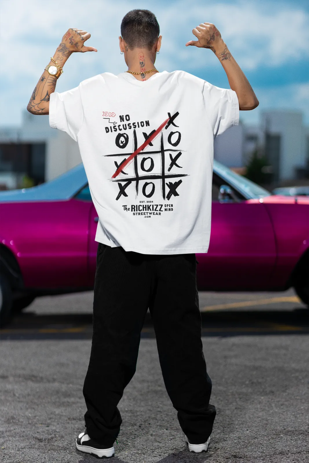 VACANCY Herren Oversized Shirt BoX Tee "no discussion"